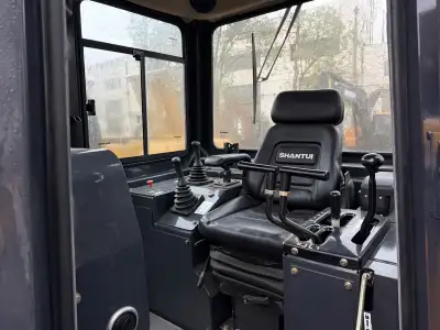 Used Shantui SD22 Bulldozer photo 7