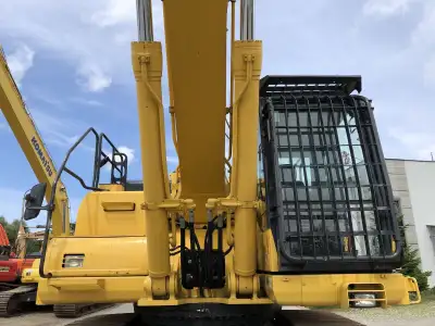 Used Komatsu PC490LC-10 Excavator photo 5