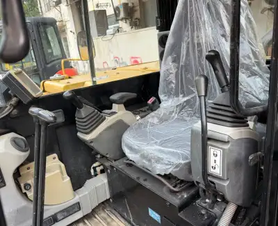 Used Caterpillar 305.5 Mini Excavator photo 8