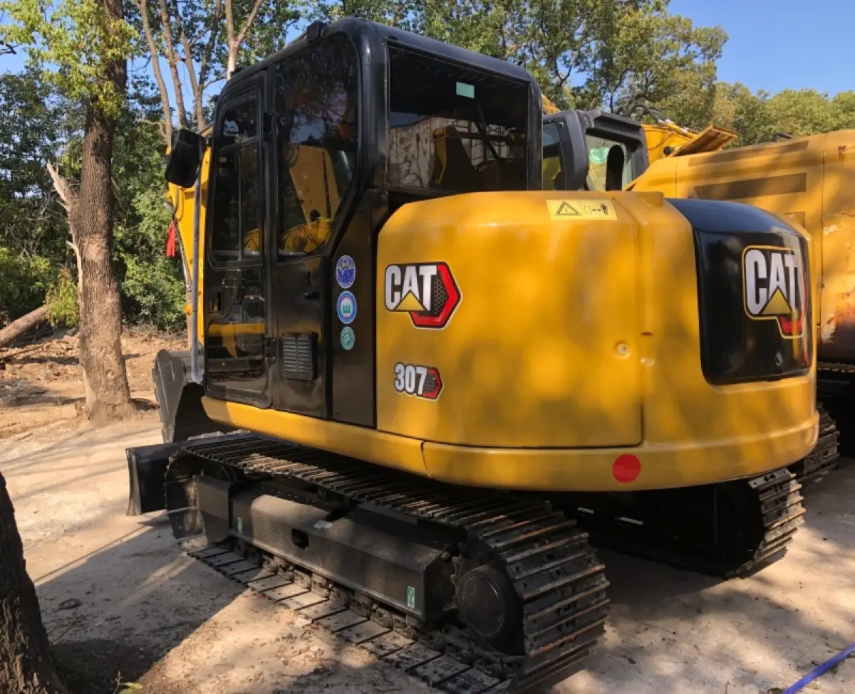 Used Caterpillar 307 Excavator photo 1