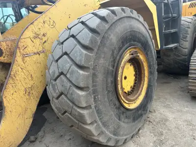 Used Komatsu WA500 Wheel Loader photo 3