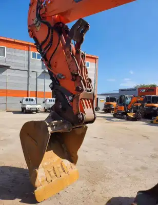 Used Doosan 140 Excavator photo 5