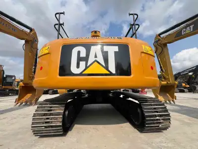 Used Caterpillar 323D2 Excavator photo 3
