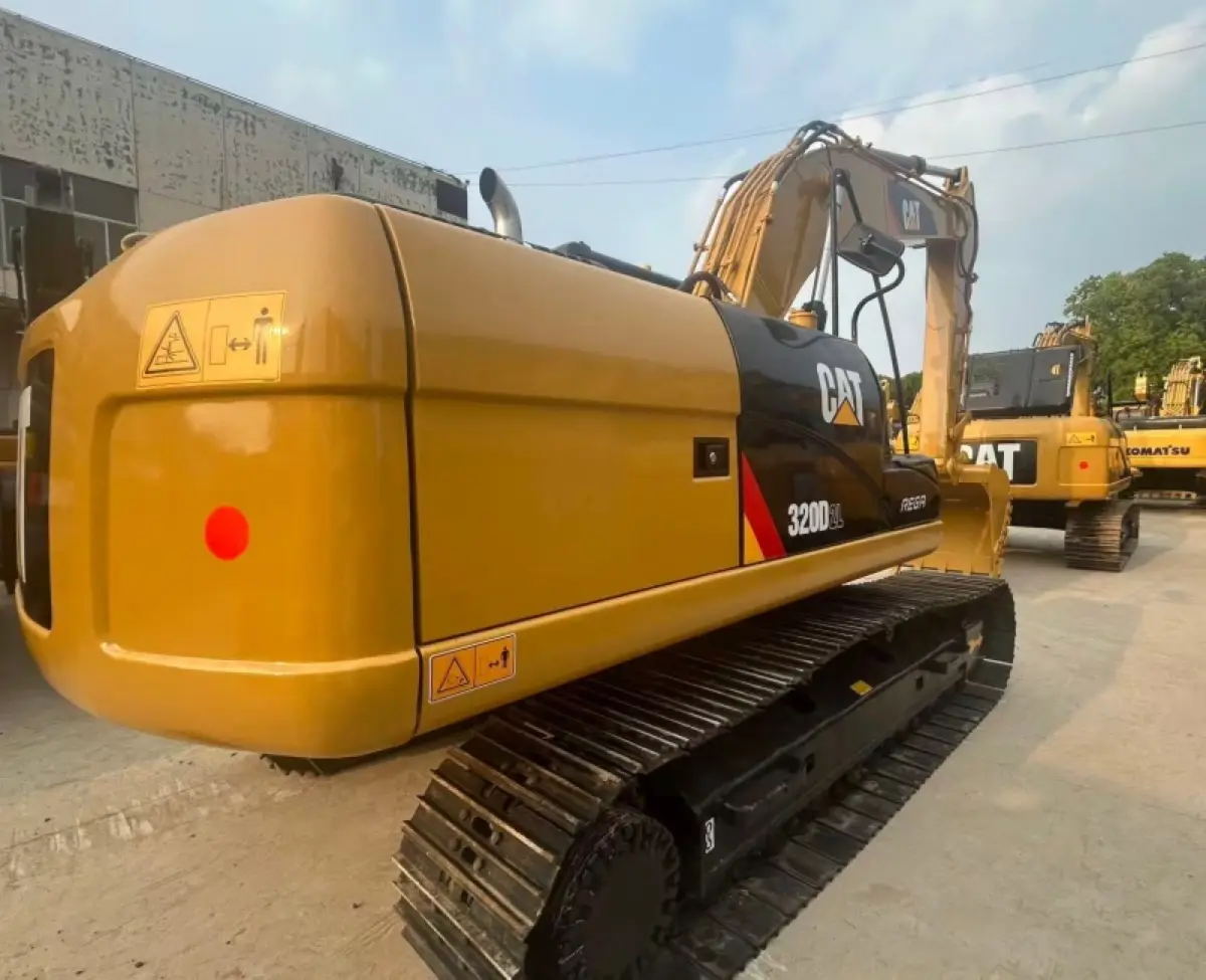 Used Caterpillar 320D2L Excavator photo 1