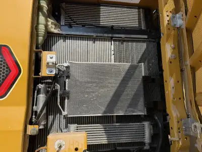 Used Caterpillar 320 Excavator photo 3