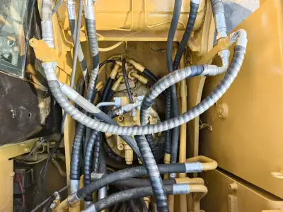 Used Caterpillar 320D Excavator photo 11