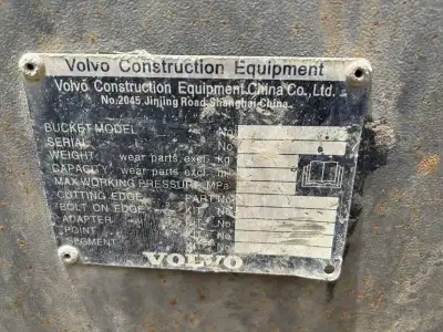 Used Volvo L120G Wheel Loader photo 3