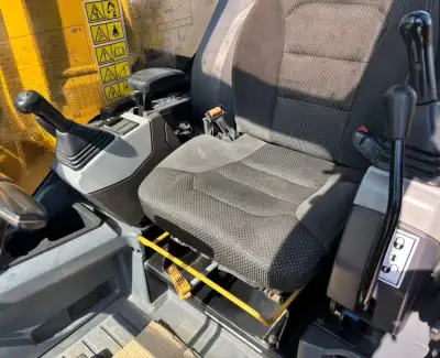 Used Caterpillar 307 Excavator photo 4