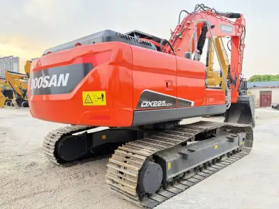 Used Doosan 225 Excavator photo 5
