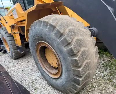 Used Volvo L120G Wheel Loader photo 5