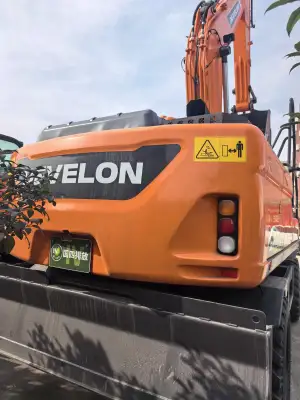Used Doosan DX150WE Excavator photo 2