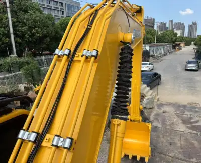 Used Komatsu PC200 Excavator photo 9