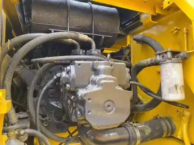 Used Komatsu PC200-7 Excavator photo 8