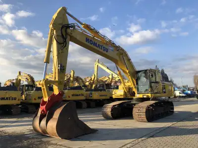 Used Komatsu PC490LC-11 Excavator photo 4