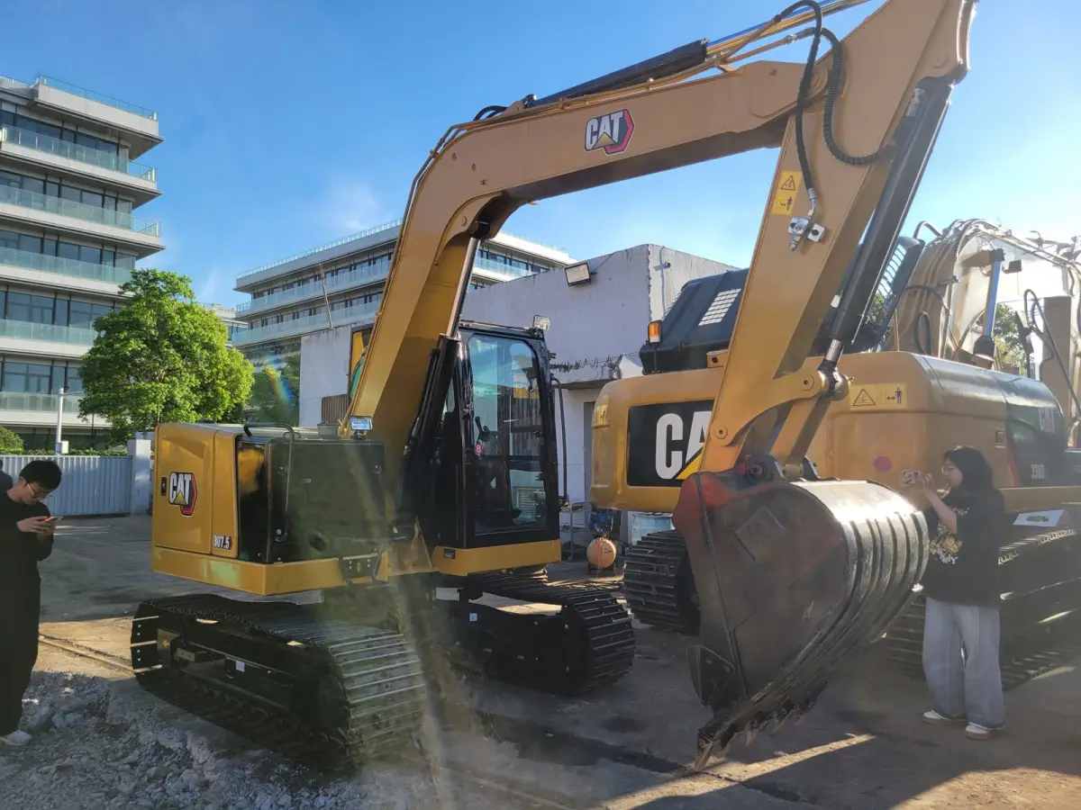 Used Caterpillar 307.5 Mini Excavator photo 1