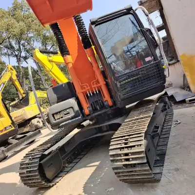 Used Hitachi 130 Excavator photo 5