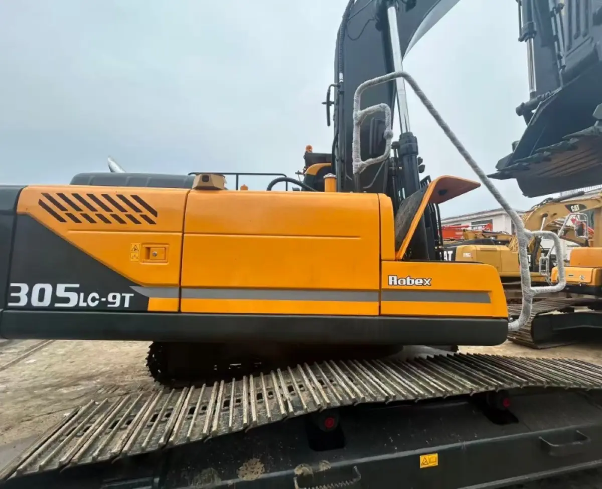 Used Hyundai 305LC-9T Excavator photo 1