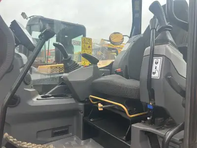 Used Caterpillar 306 Mini Excavator photo 6