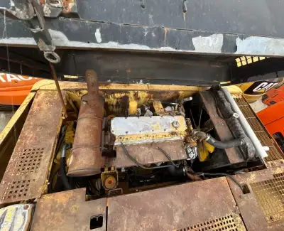 Used Hitachi 210 Excavator photo 9