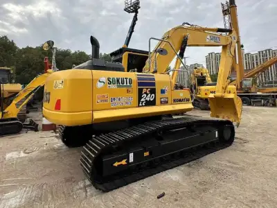 Used Komatsu PC240-8 Excavator photo 2
