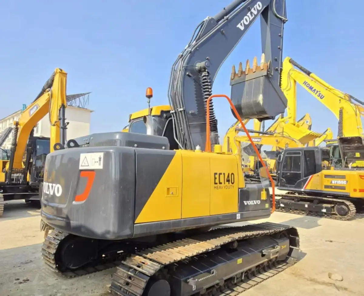 Used Volvo 140 Excavator photo 1
