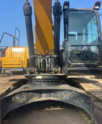 Used SANY 265 Excavator photo 4