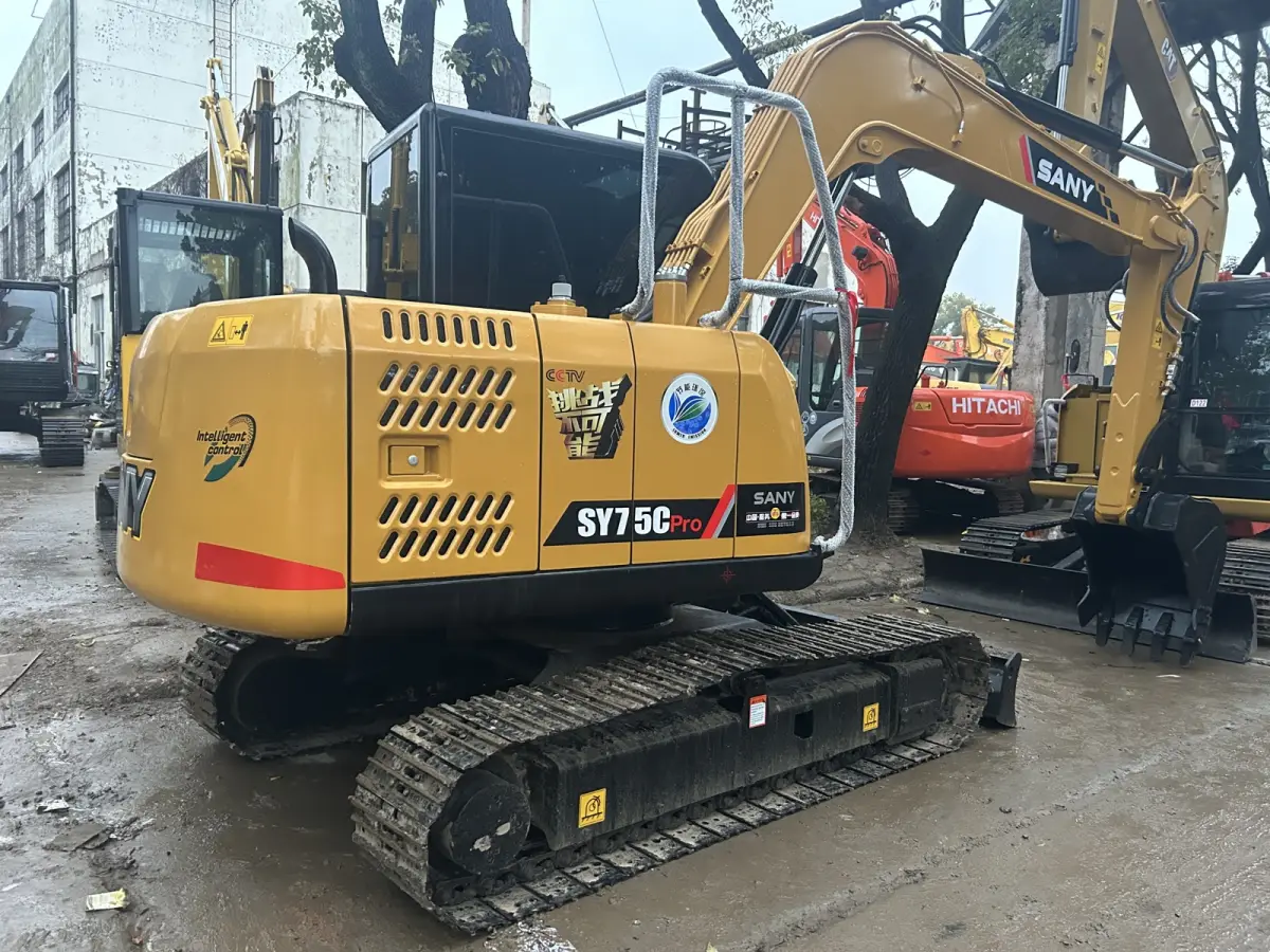 Used SANY SY75C Mini Excavator photo 1