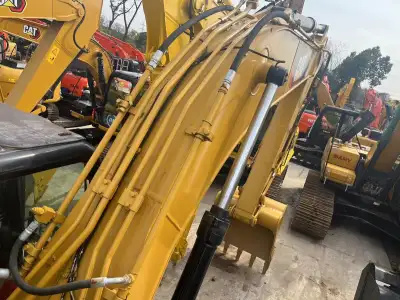 Used Caterpillar 320D2 Excavator photo 5