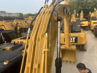 Used Caterpillar 320D2L Excavator photo 3