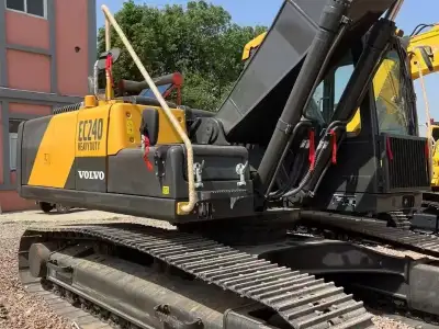 Used Volvo EC240B Excavator photo 3