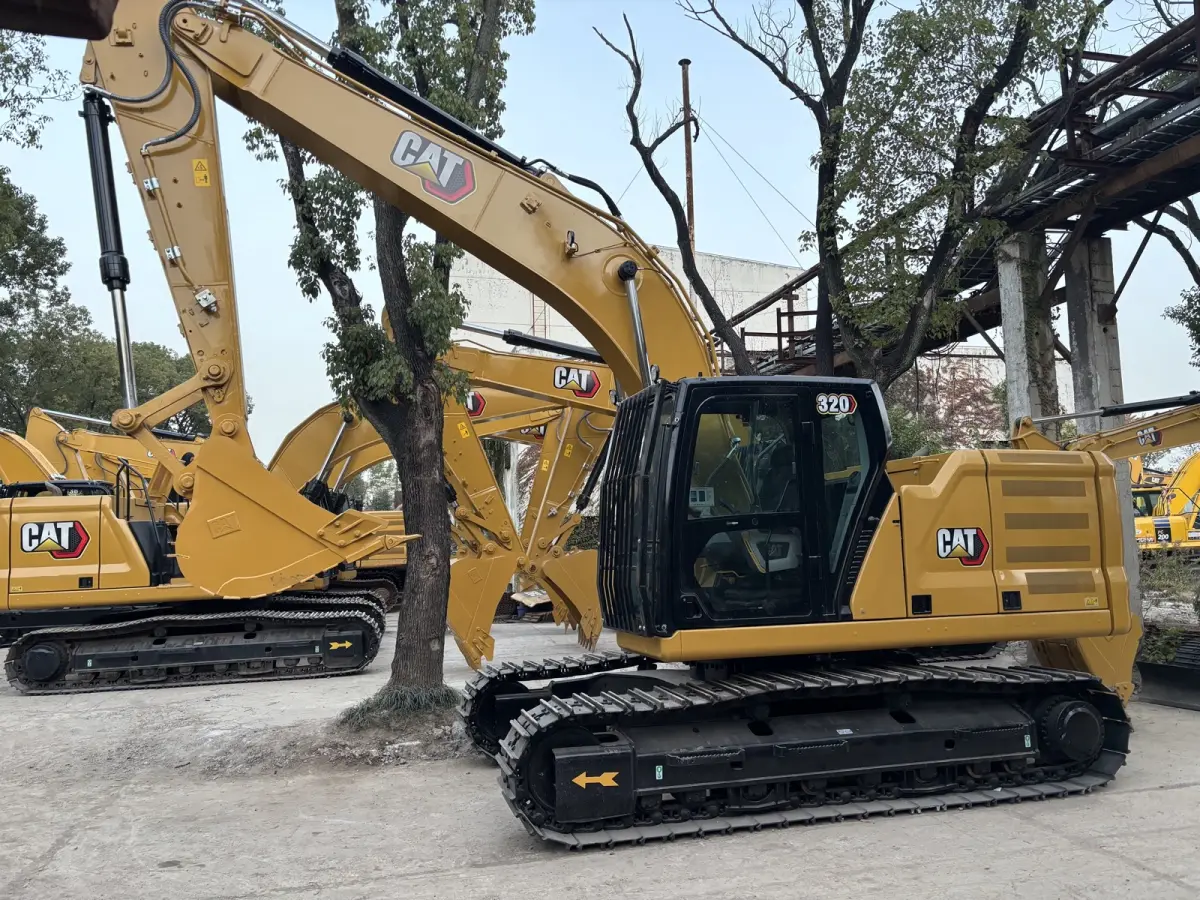 Used Caterpillar 320 Excavator photo 1
