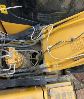 Used SANY 265 Excavator photo 3