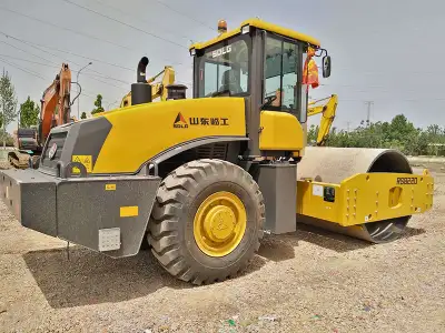 Used SDLG RS8220 Road Roller photo 3