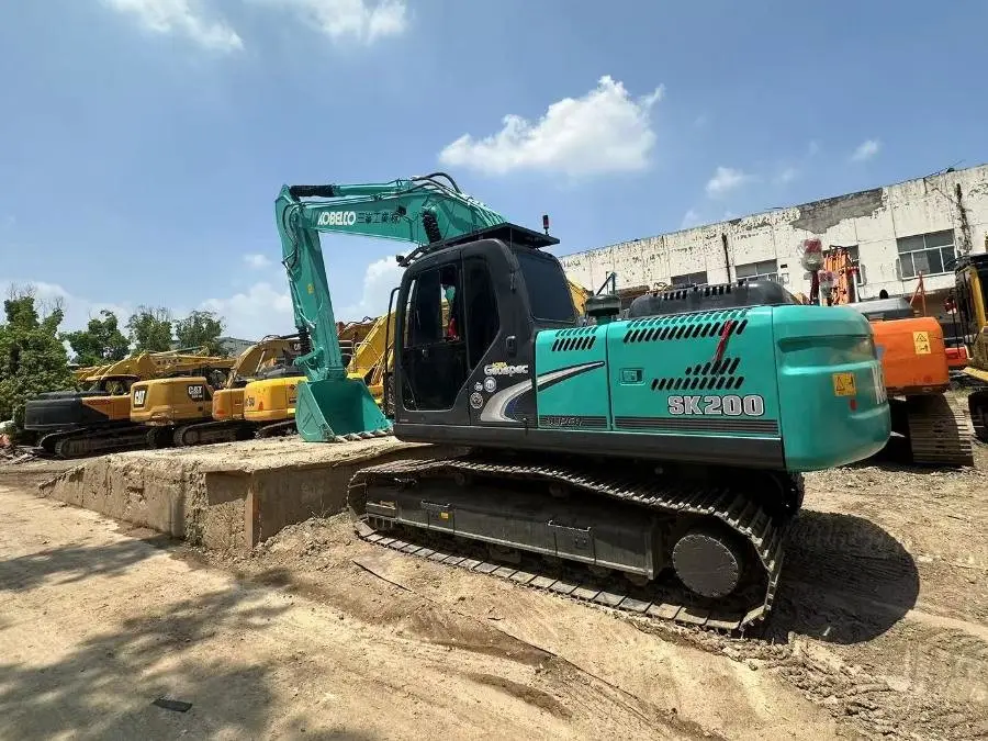 Used Kobelco SK200 Excavator photo 1
