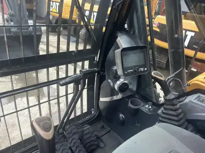 Used Hyundai 225LC-9S Excavator photo 9
