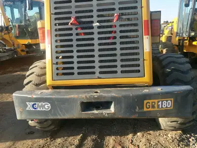 Used XCMG GR180 Motor Grader photo 9