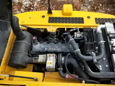 Used Komatsu PC210 Excavator photo 7