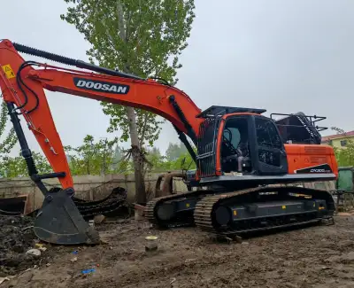 Used Doosan DX300LC-9C Excavator photo 2