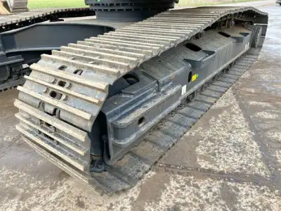 Used Komatsu PC210LC-10M0 Excavator photo 8