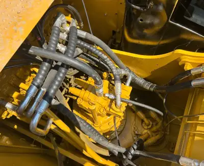 Used Caterpillar 320D Excavator photo 10