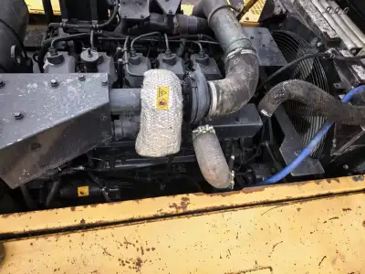 Used Komatsu 450 Excavator photo 9