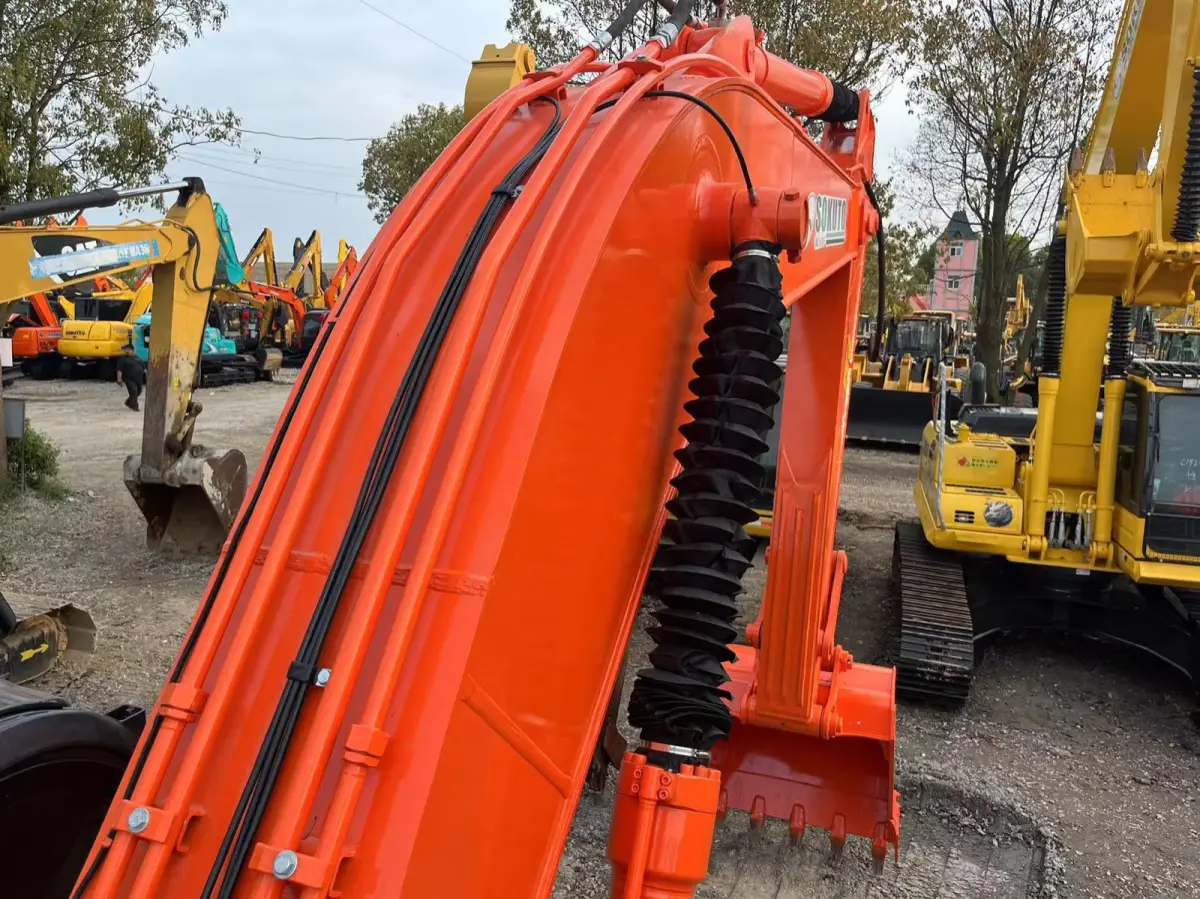 Used Hitachi 240 Excavator photo 1