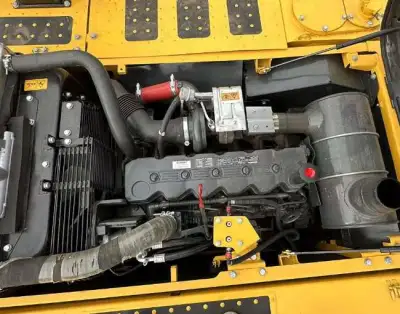 Used Komatsu PC220-8 Excavator photo 5