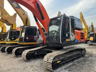 Used Hitachi 240 Excavator photo 2
