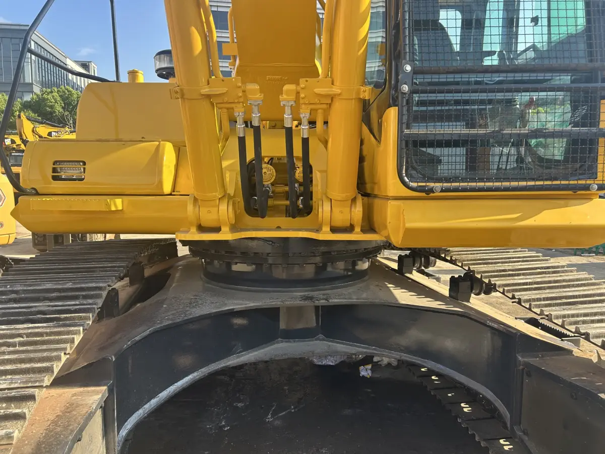 Used Komatsu PC350 Excavator photo 1