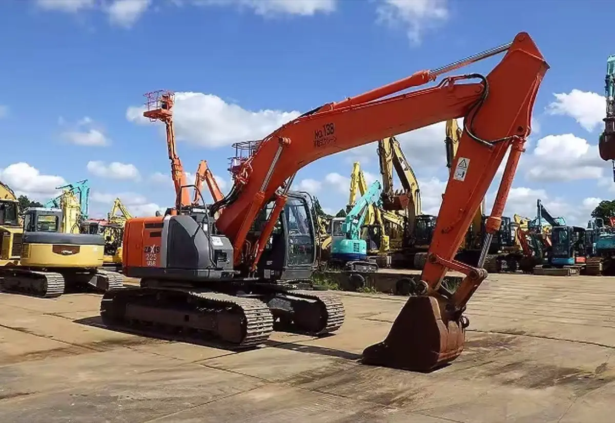 Used Hitachi ZX225USR Excavator photo 1