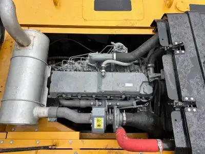 Used Sany SY305-9 30 Ton Excavator photo 6