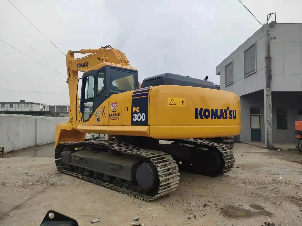 Used Komatsu PC300-7 Excavator photo 1