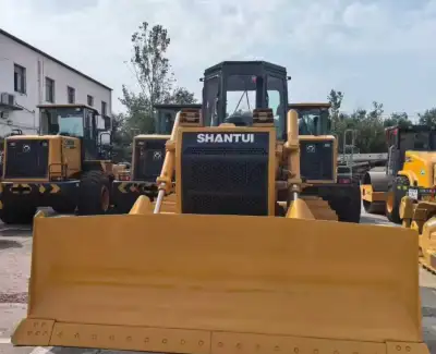 Used Shantui SD16 Bulldozer photo 2