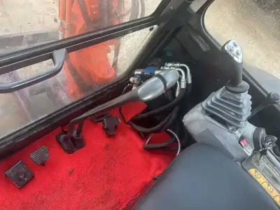 Used Kubota 35 Mini Excavator photo 11